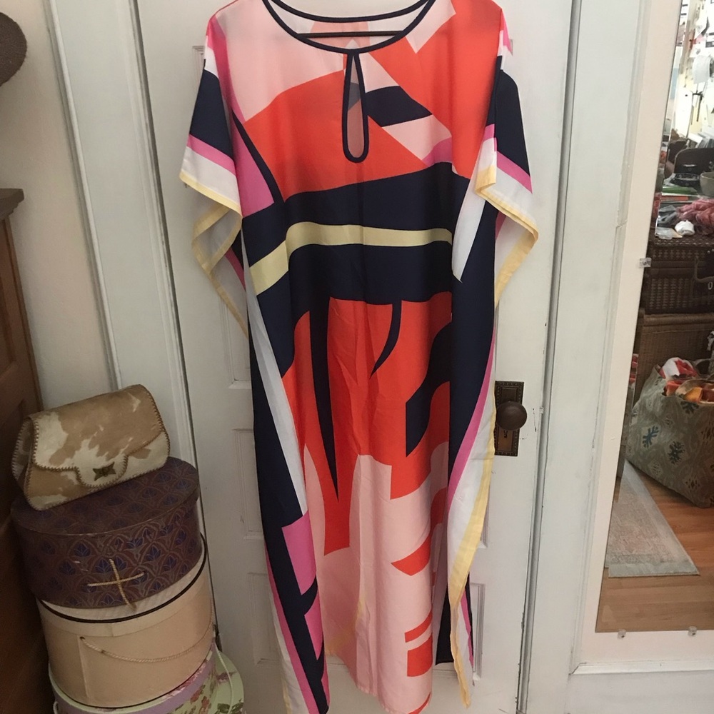 Caftan style dress-NWOT